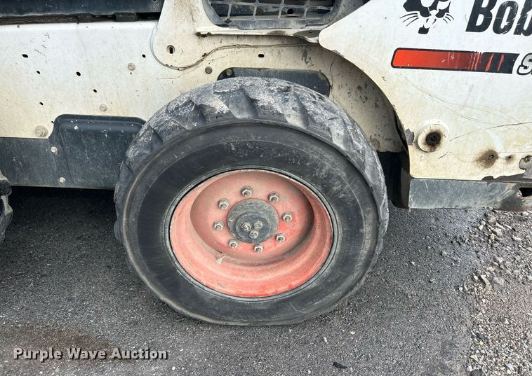 image for item DI7962 2013 Bobcat S650  skid steer loader