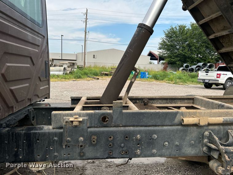 image for item DI7968 2007 International 4300  dump truck