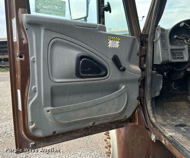 image for item DI7968 2007 International 4300  dump truck