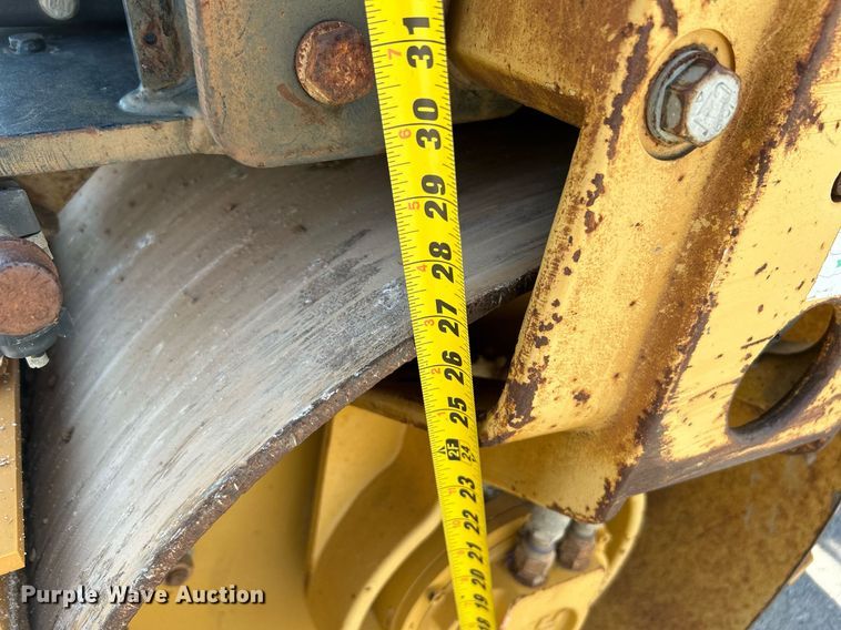 image for item DI7969 2002 Caterpillar CB-224D  double drum vibratory roller