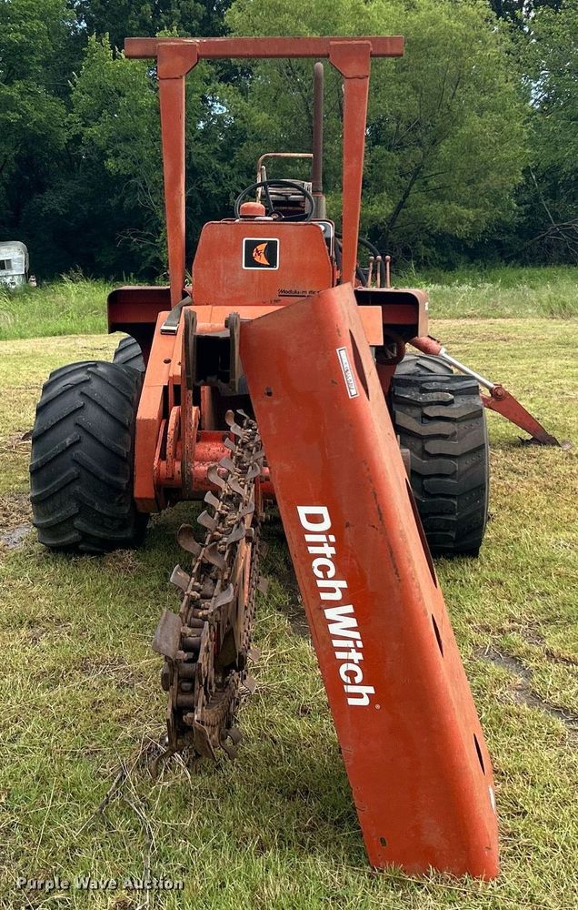 image for item DI7973 1979 Ditch Witch R40CG  trencher