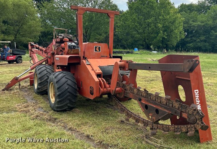 image for item DI7973 1979 Ditch Witch R40CG  trencher