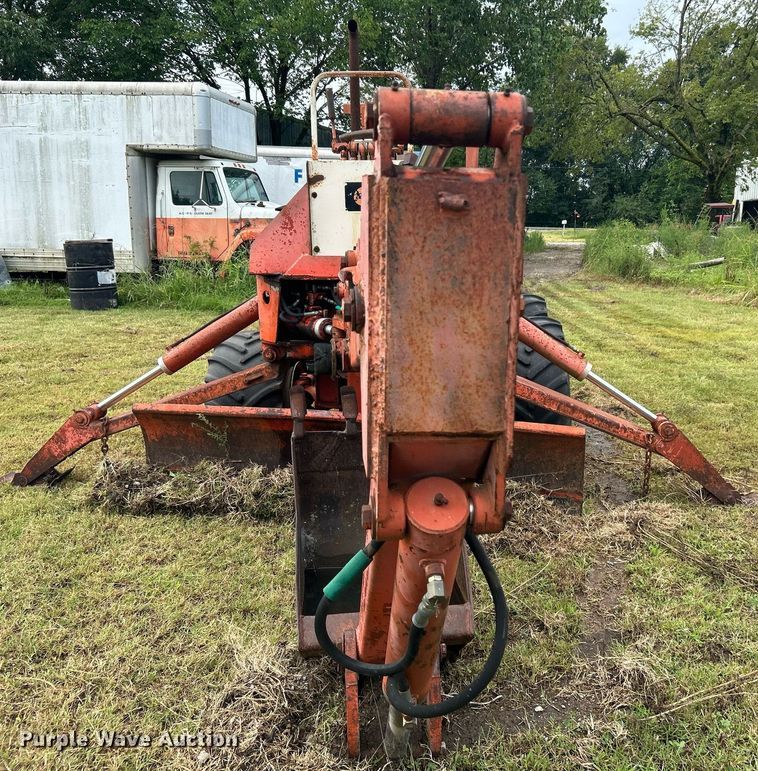 image for item DI7973 1979 Ditch Witch R40CG  trencher