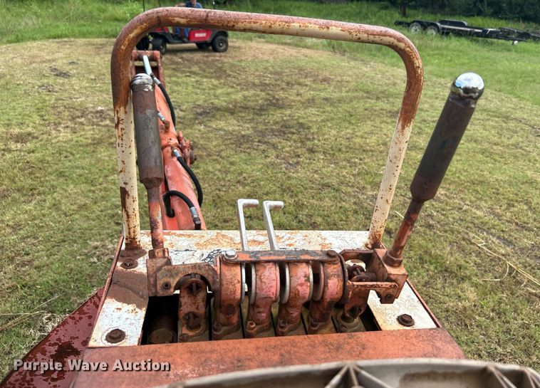 image for item DI7973 1979 Ditch Witch R40CG  trencher