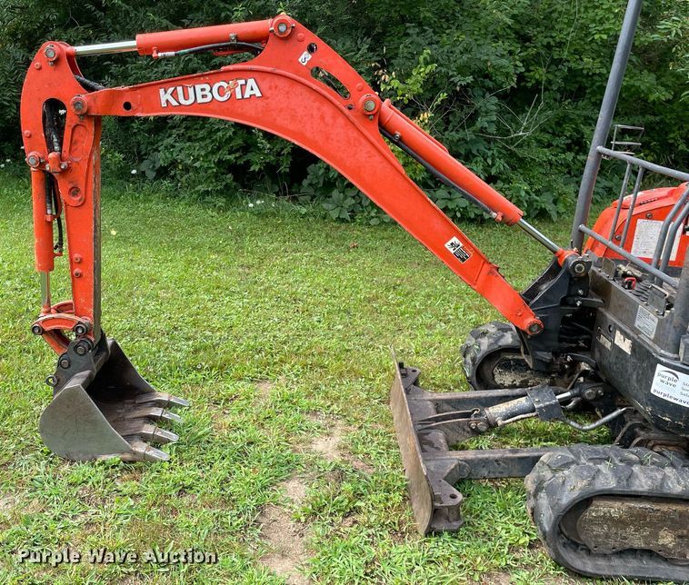 image for item DL3960 2015 Kubota U17  mini excavator