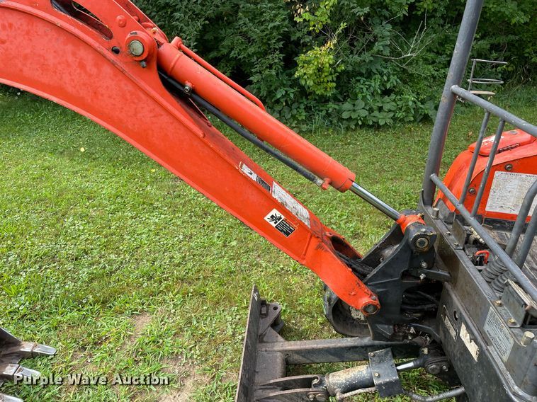 image for item DL3960 2015 Kubota U17  mini excavator