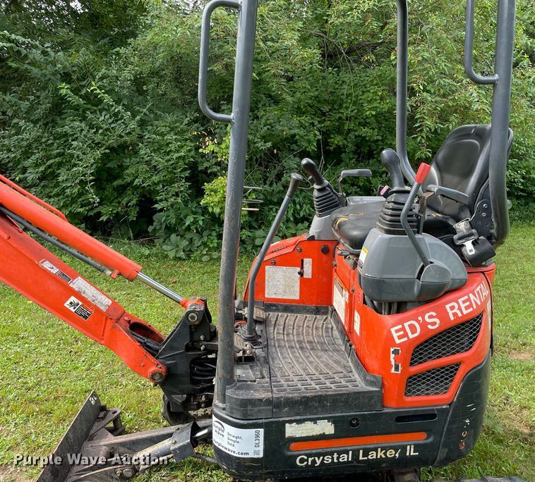 image for item DL3960 2015 Kubota U17  mini excavator