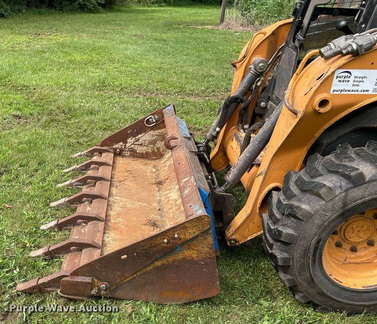 image for item DL3961 2014 Case SV185  skid steer loader