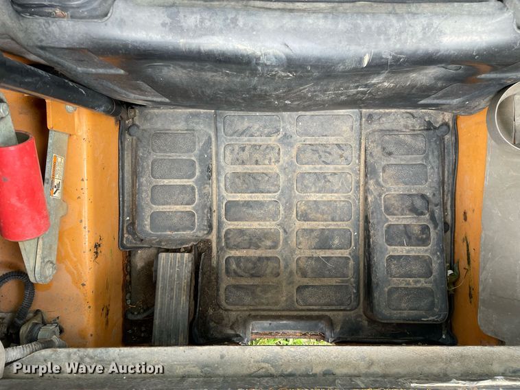 image for item DL3961 2014 Case SV185  skid steer loader