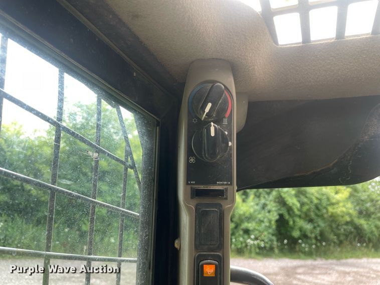 image for item DL3961 2014 Case SV185  skid steer loader