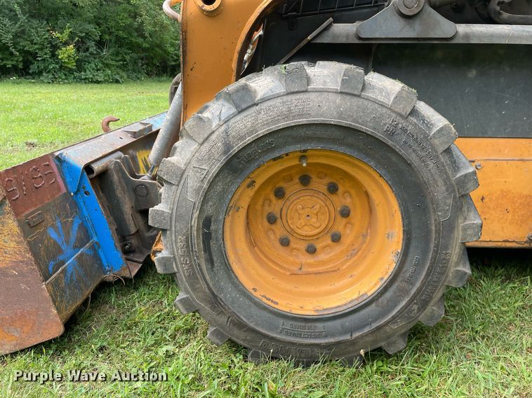 image for item DL3961 2014 Case SV185  skid steer loader