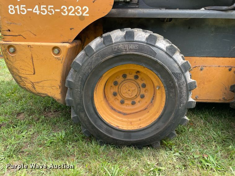 image for item DL3961 2014 Case SV185  skid steer loader
