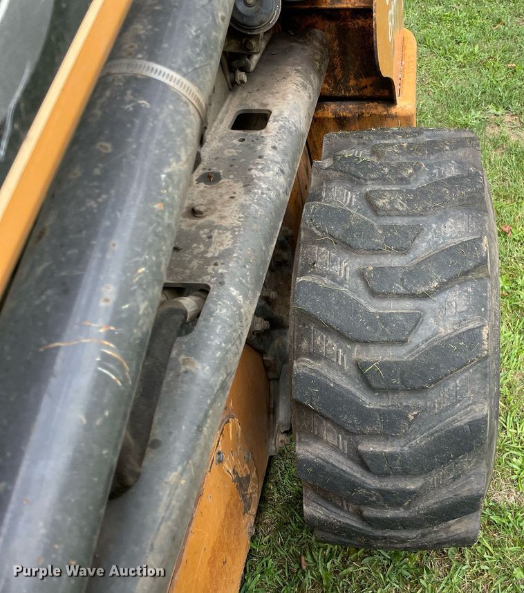 image for item DL3961 2014 Case SV185  skid steer loader