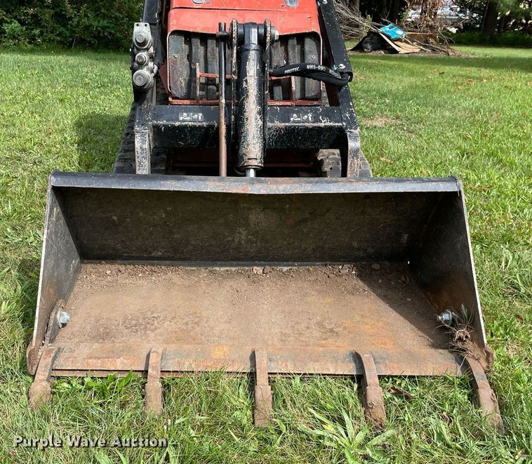 image for item DL3962 2017 Ditch Witch SK1050  compact utility loader