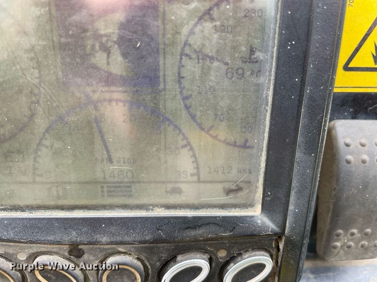 image for item DL3962 2017 Ditch Witch SK1050  compact utility loader