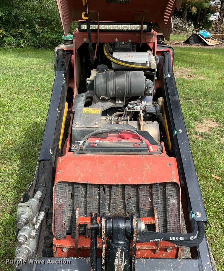 image for item DL3962 2017 Ditch Witch SK1050  compact utility loader