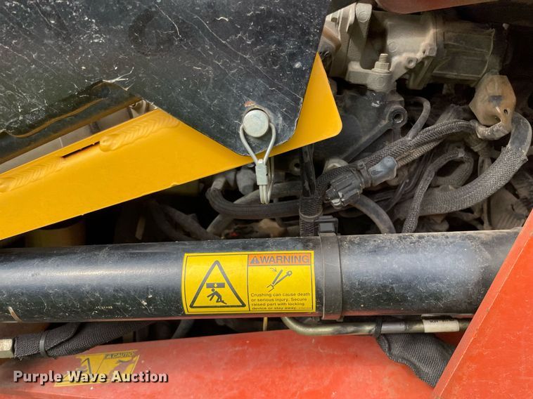 image for item DL3962 2017 Ditch Witch SK1050  compact utility loader