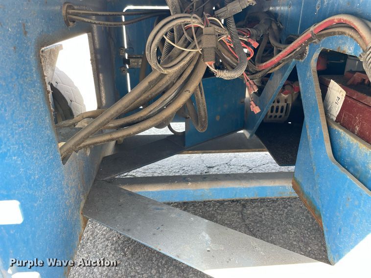 image for item DL3963 2015 Genie GS-2032  scissor lift