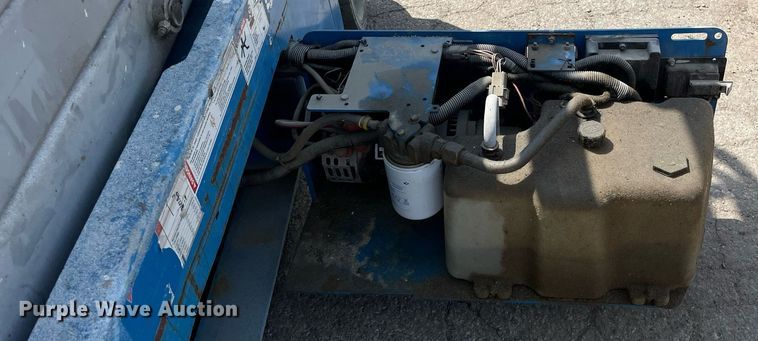 image for item DL3964 2015 Genie GS-2032  scissor lift