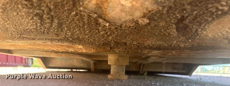 image for item DM2593 2004 Herring  frac tank trailer