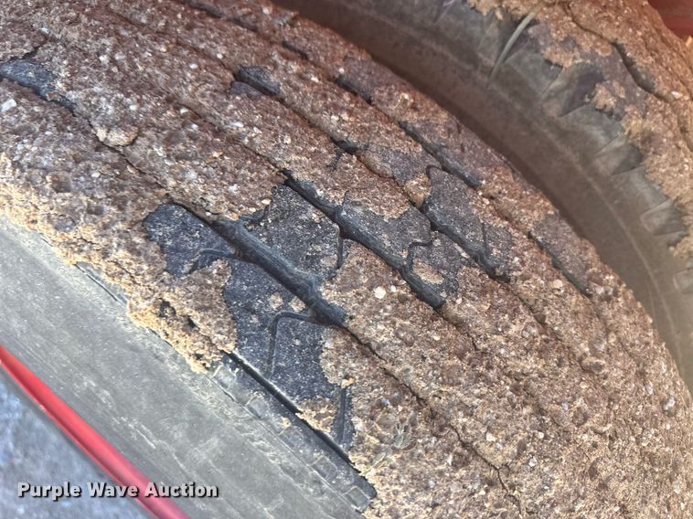 image for item DM2593 2004 Herring  frac tank trailer