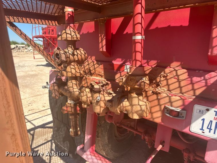 image for item DM2594 2005 Herring  frac tank trailer