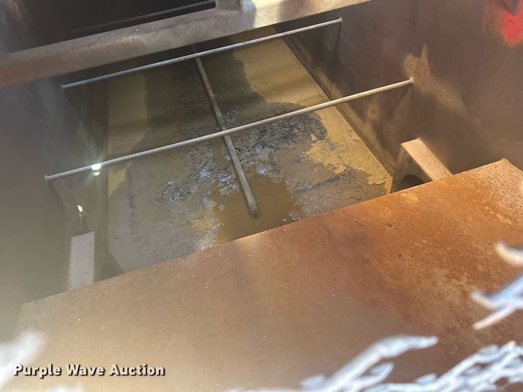 image for item DM2594 2005 Herring  frac tank trailer