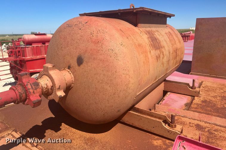 image for item DM2594 2005 Herring  frac tank trailer