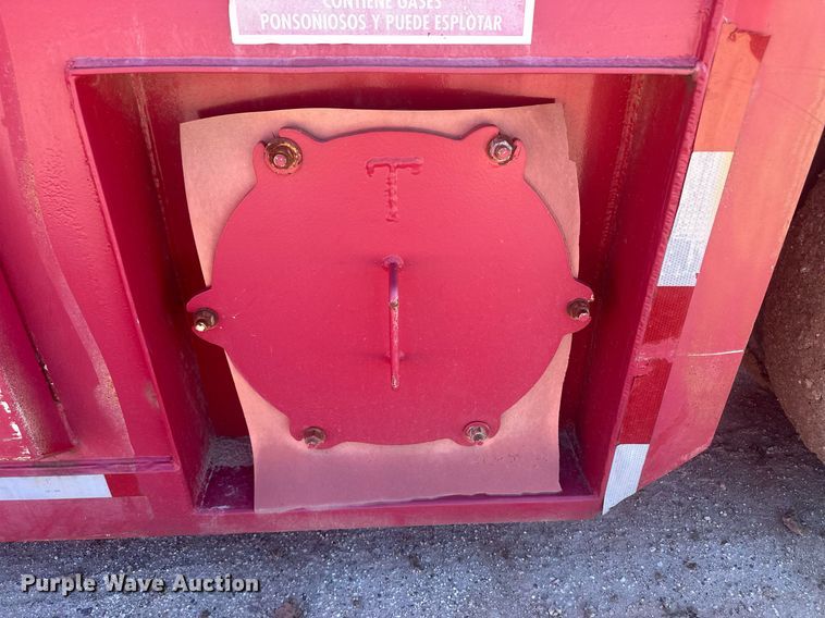 image for item DM2594 2005 Herring  frac tank trailer