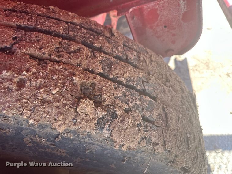 image for item DM2594 2005 Herring  frac tank trailer