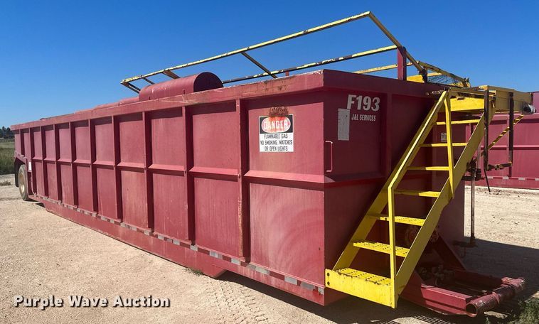 image for item DM2595 2006 Herring  frac tank trailer