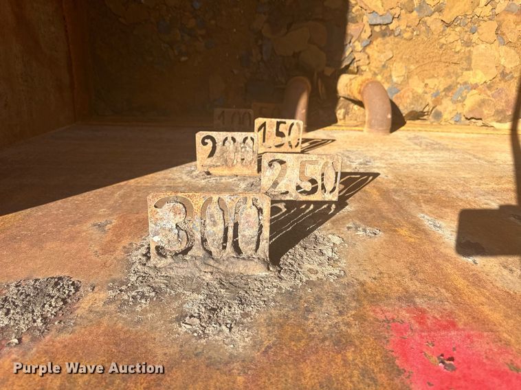 image for item DM2595 2006 Herring  frac tank trailer