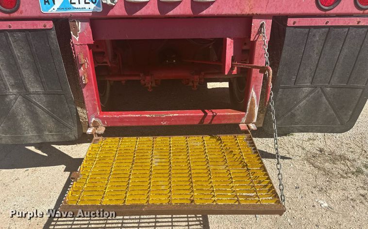 image for item DM2595 2006 Herring  frac tank trailer