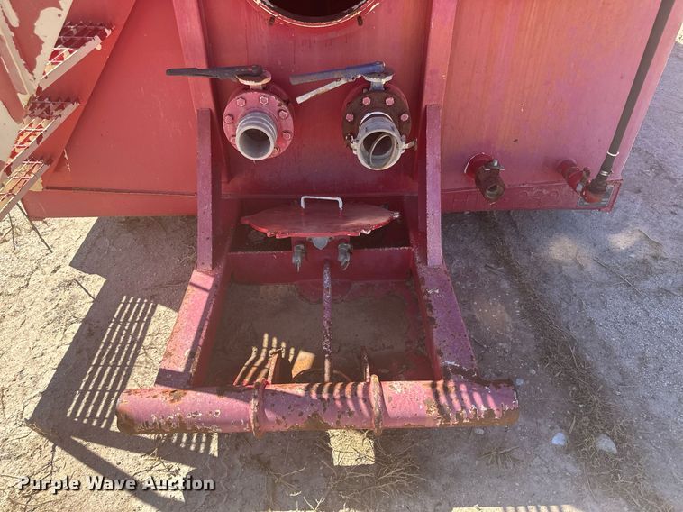 image for item DM2596 2006 Herring  frac tank trailer