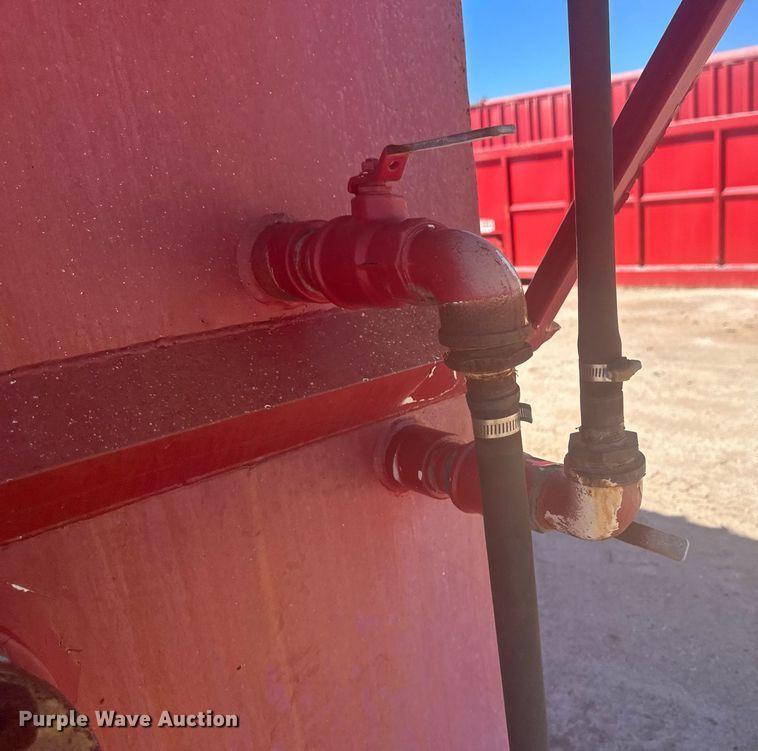 image for item DM2596 2006 Herring  frac tank trailer