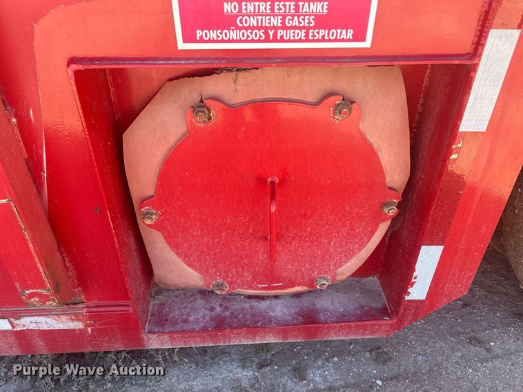 image for item DM2597 2004 Herring  frac tank trailer