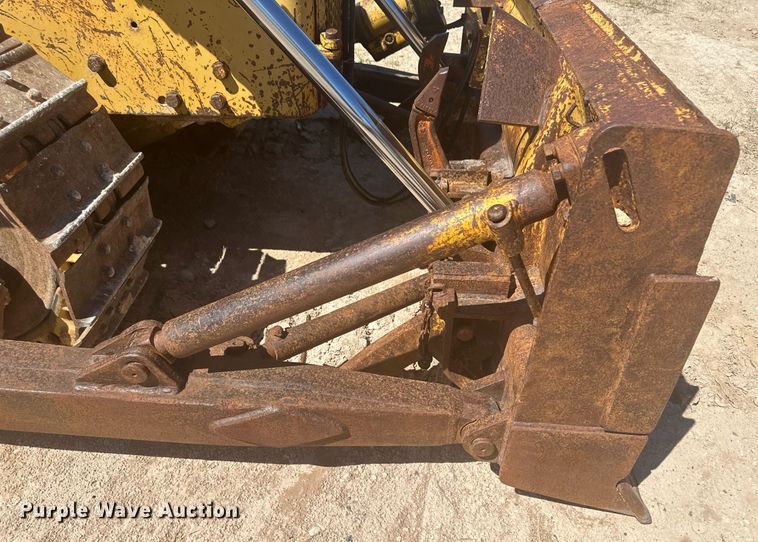 image for item DM2599 1980 Caterpillar D5B  dozer
