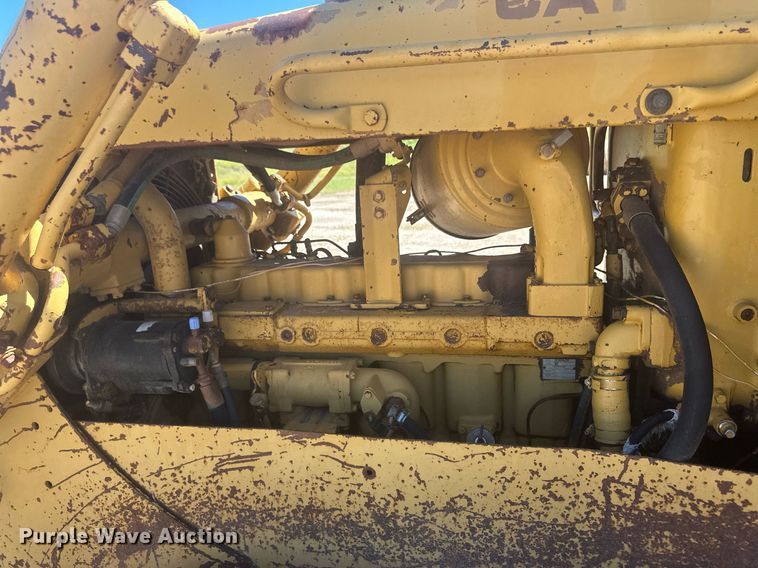 image for item DM2599 1980 Caterpillar D5B  dozer