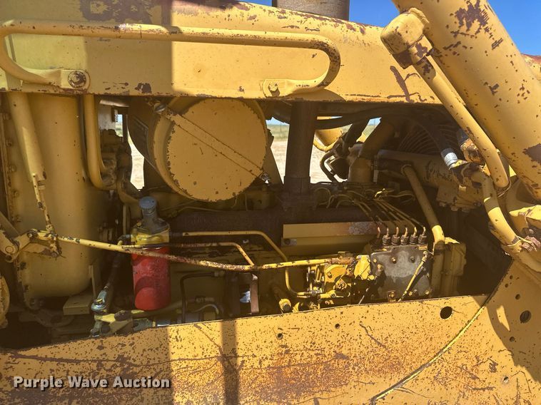 image for item DM2599 1980 Caterpillar D5B  dozer