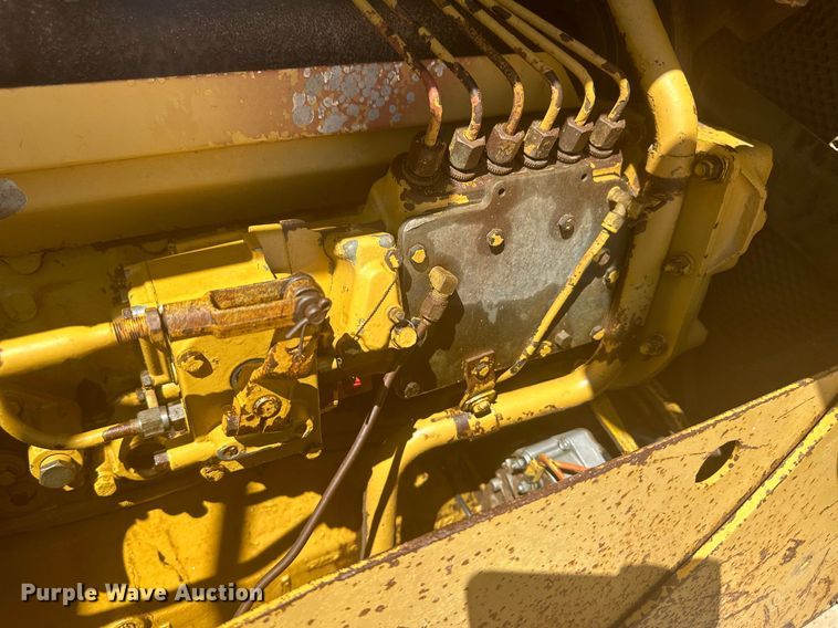 image for item DM2599 1980 Caterpillar D5B  dozer