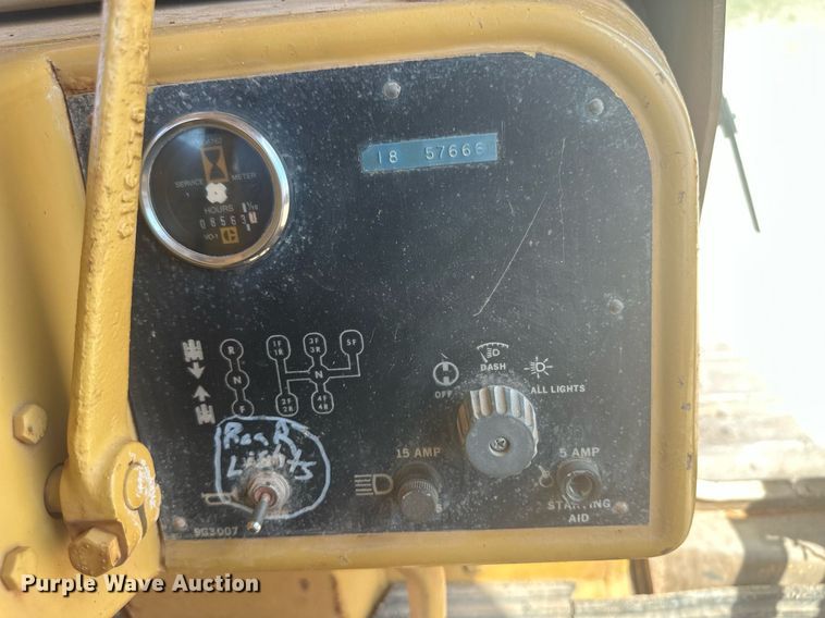 image for item DM2599 1980 Caterpillar D5B  dozer