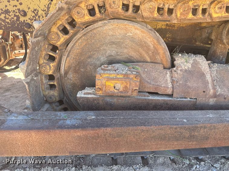 image for item DM2599 1980 Caterpillar D5B  dozer