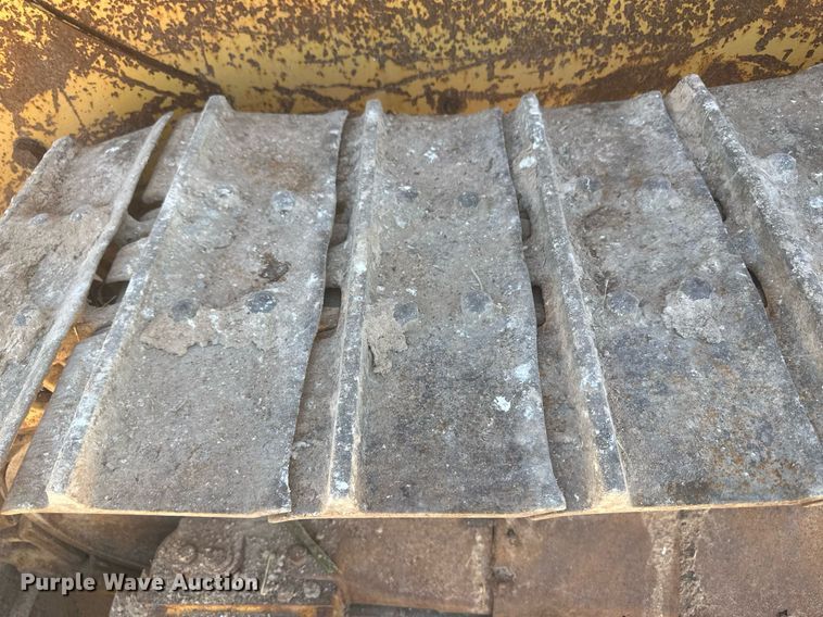 image for item DM2599 1980 Caterpillar D5B  dozer