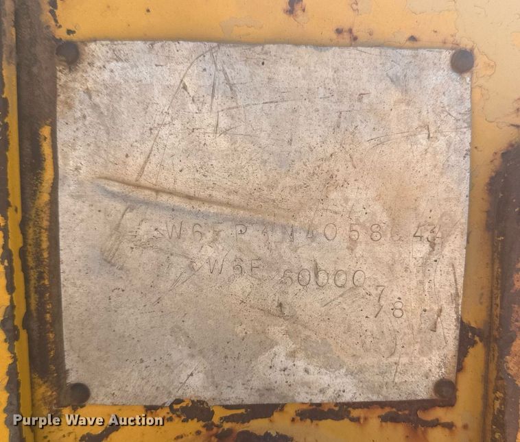 image for item DM2599 1980 Caterpillar D5B  dozer