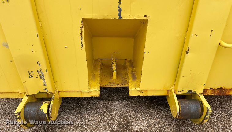 image for item DN4732 Roll-off container