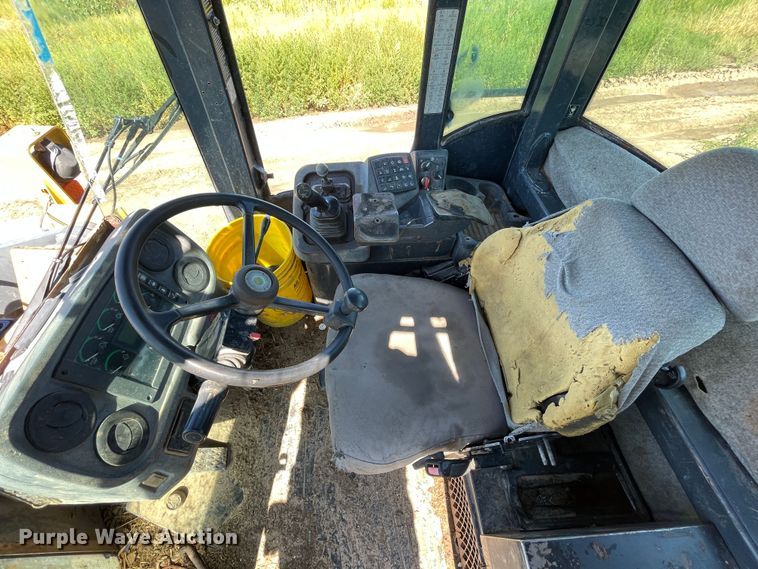 image for item DN4741 2006 John Deere 544J  wheel loader