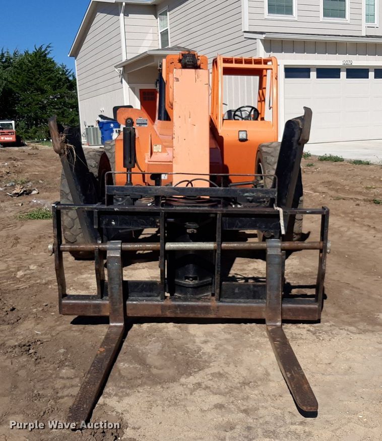 image for item DO3053 2012 JLG Skytrak 10054  telehandler