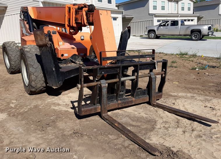 image for item DO3053 2012 JLG Skytrak 10054  telehandler