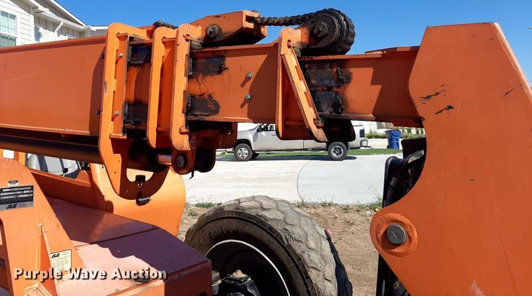 image for item DO3053 2012 JLG Skytrak 10054  telehandler