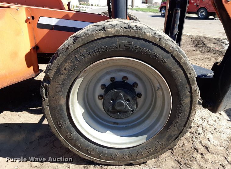 image for item DO3053 2012 JLG Skytrak 10054  telehandler